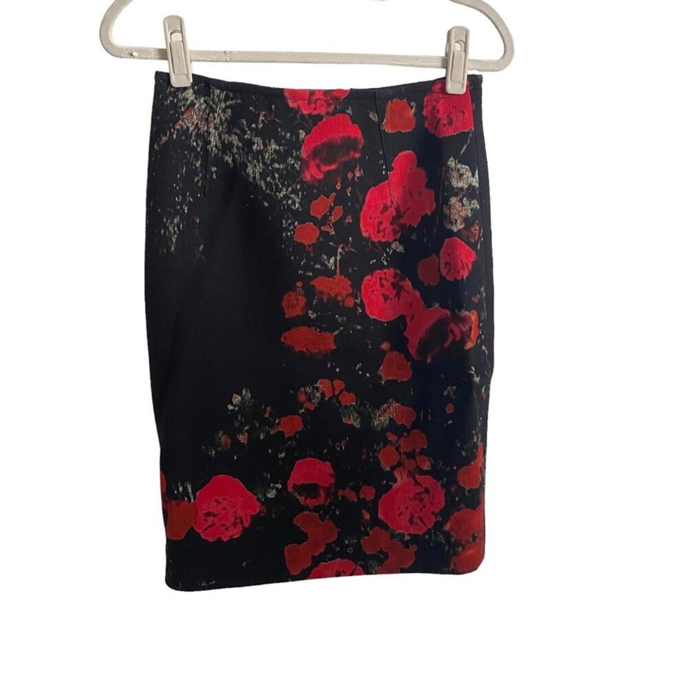 Giambatista Valli fitted pencil skirt floral red black rare iconic wool M medium